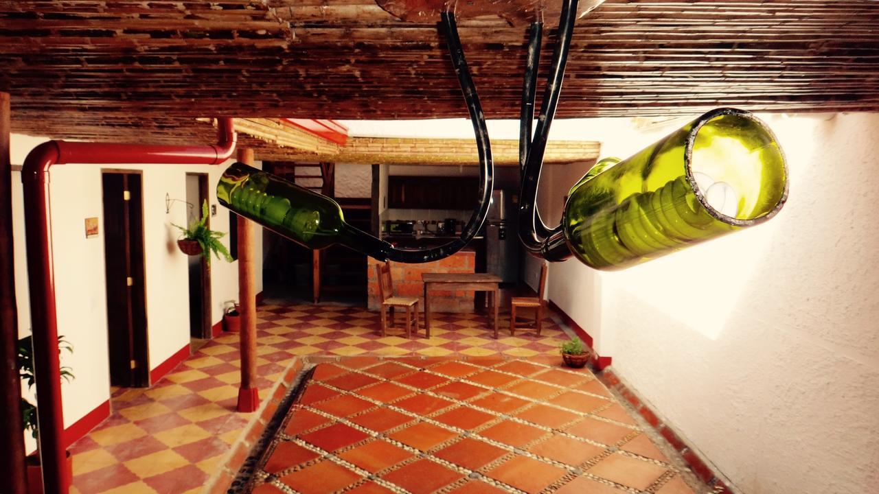 Sergeant Pepper'S Hostel Jardín Kültér fotó