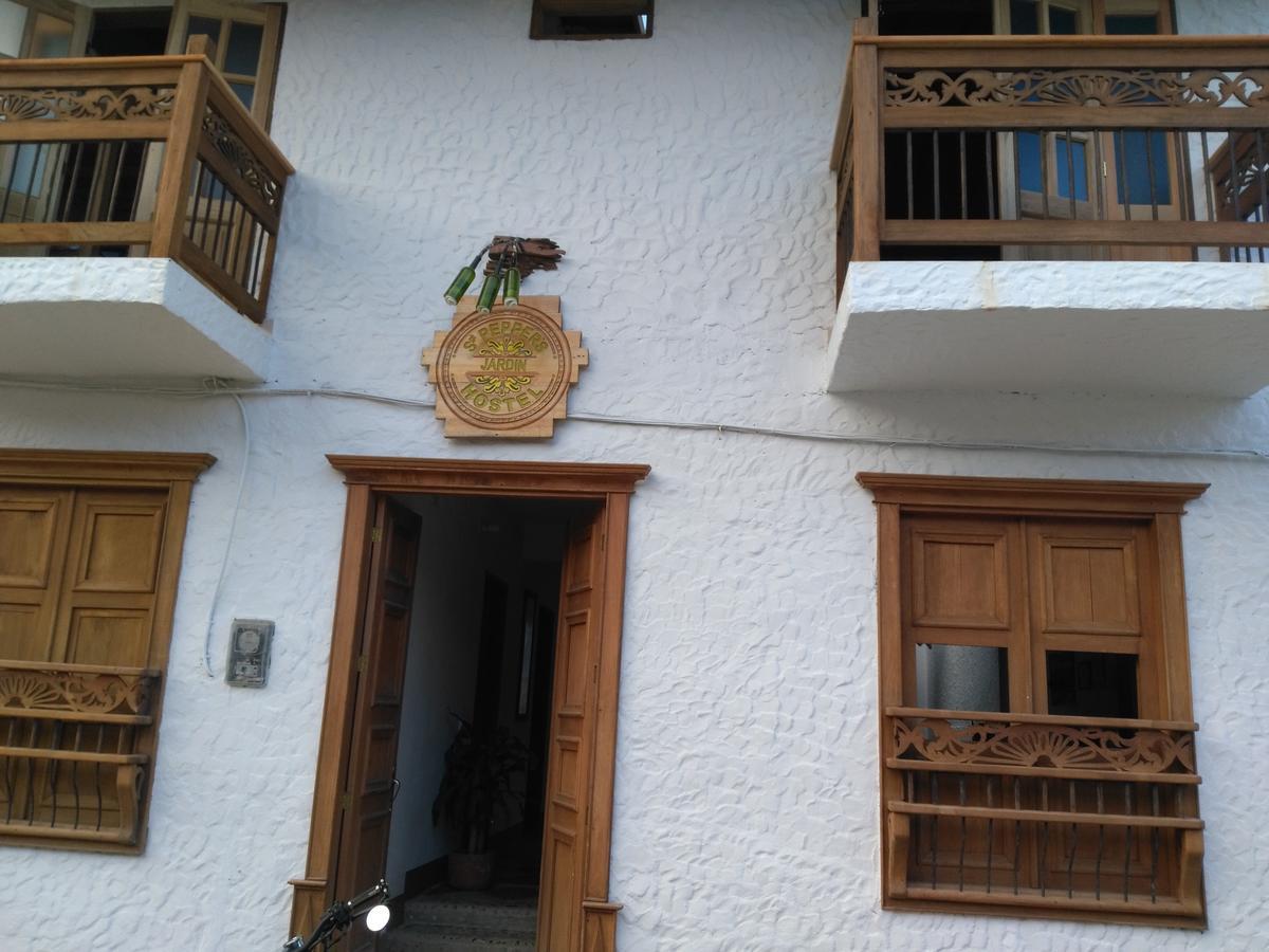 Sergeant Pepper'S Hostel Jardín Kültér fotó