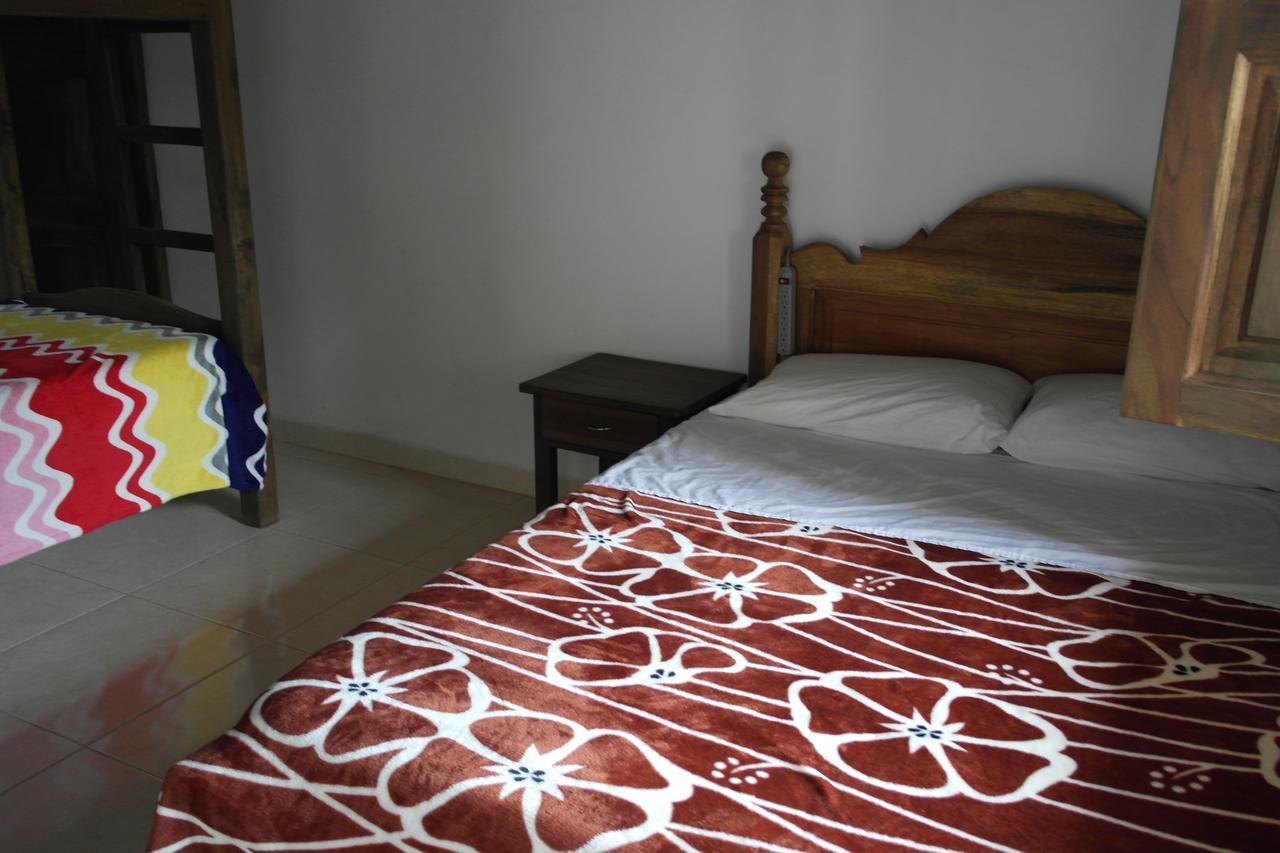 Sergeant Pepper'S Hostel Jardín Kültér fotó