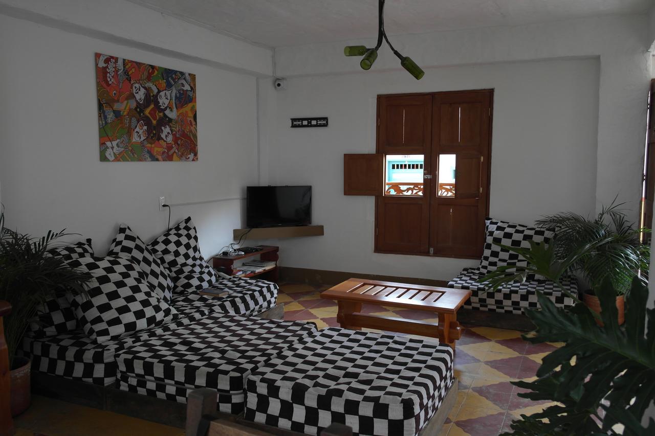 Sergeant Pepper'S Hostel Jardín Kültér fotó