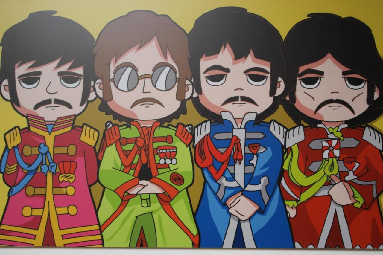 Sergeant Pepper'S Hostel Jardín Kültér fotó